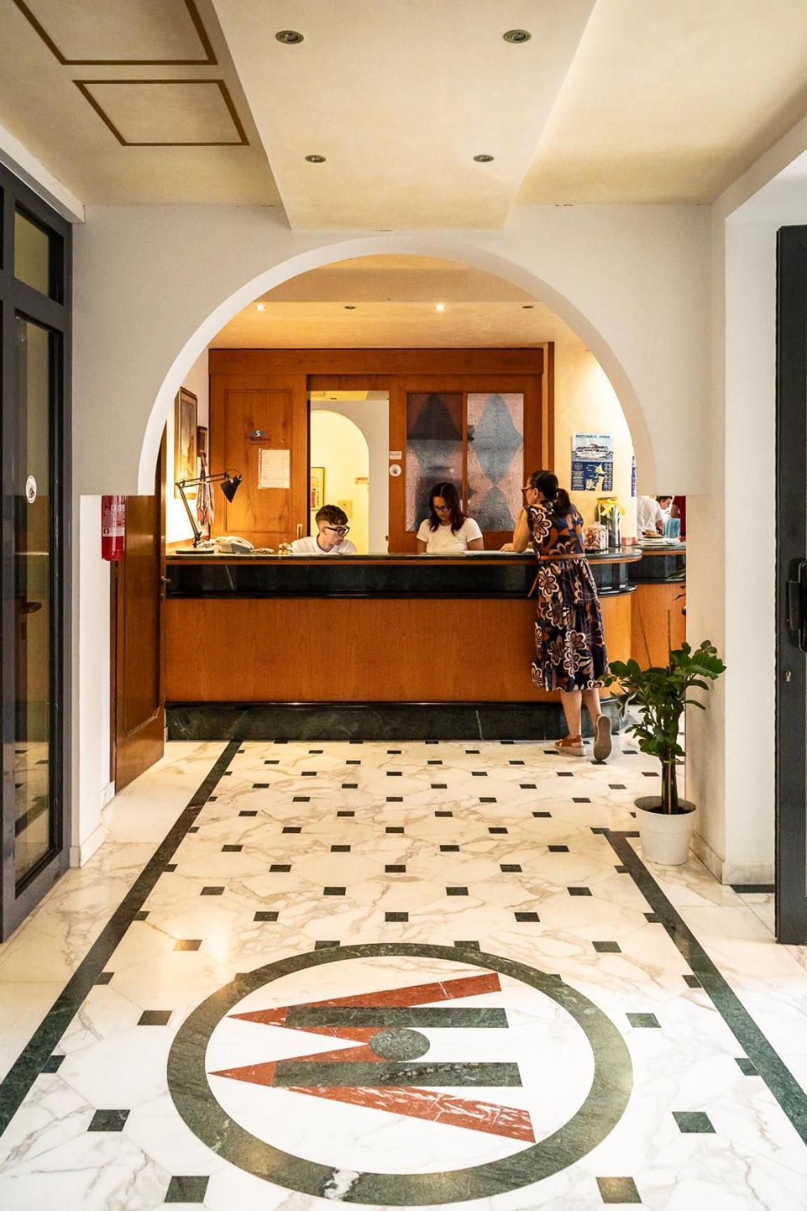 Easy Hotel Meryon Sottomarina Εξωτερικό φωτογραφία