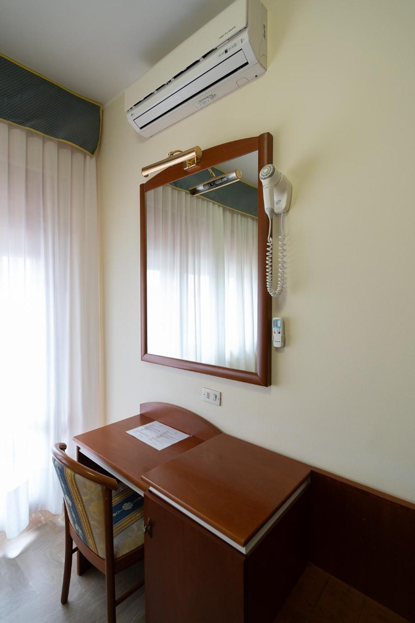Easy Hotel Meryon Sottomarina Δωμάτιο φωτογραφία