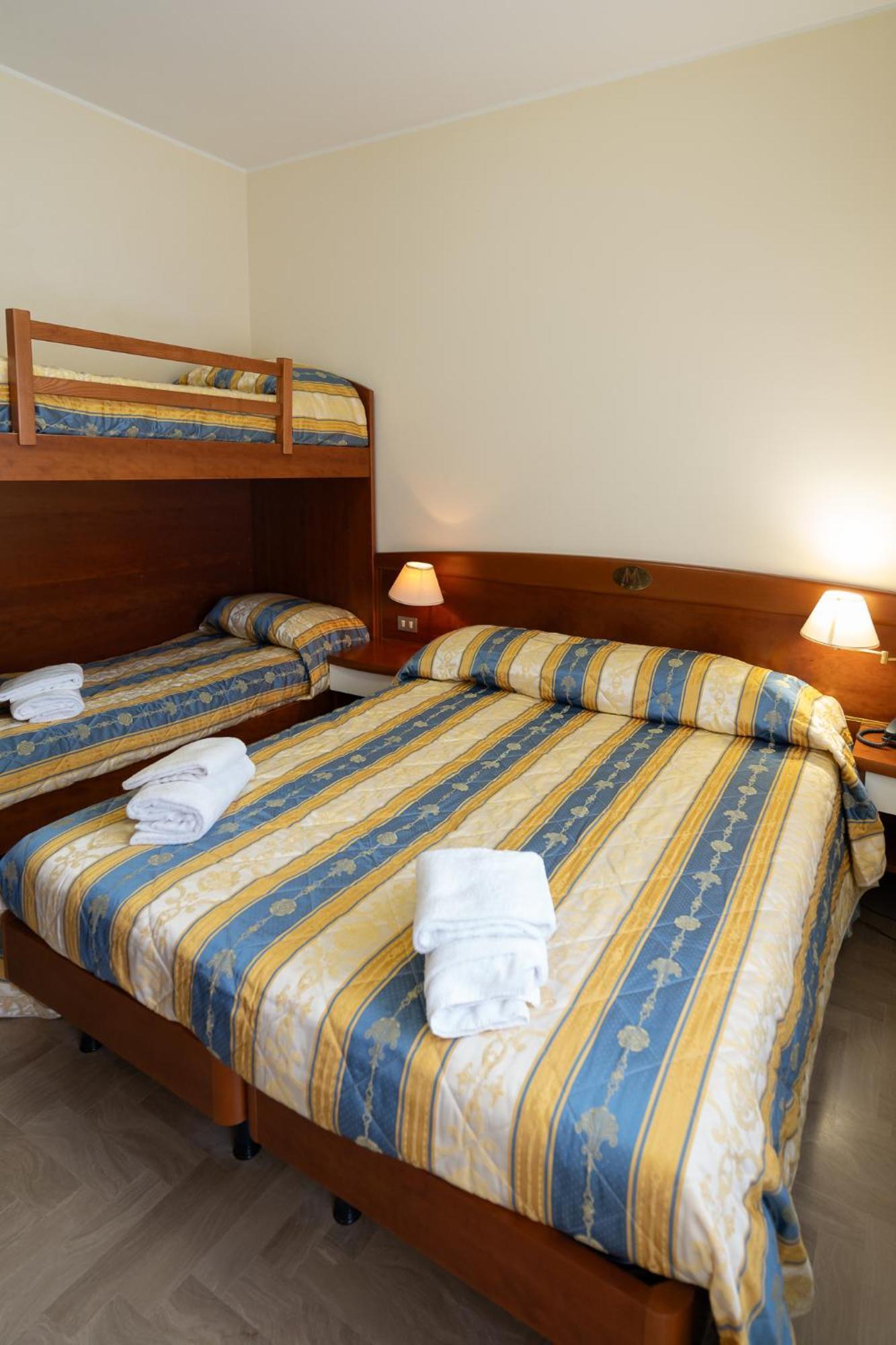 Easy Hotel Meryon Sottomarina Εξωτερικό φωτογραφία